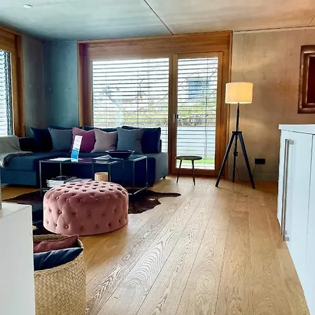 Apartment Tolle Le Gira Mit Eigenem Garten Konstanz