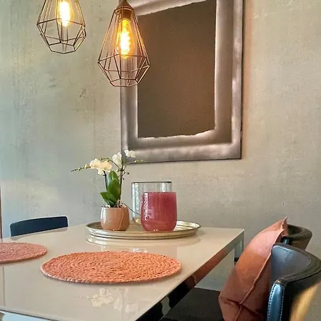 Апартаменты Tolle Le Gira Mit Eigenem Garten