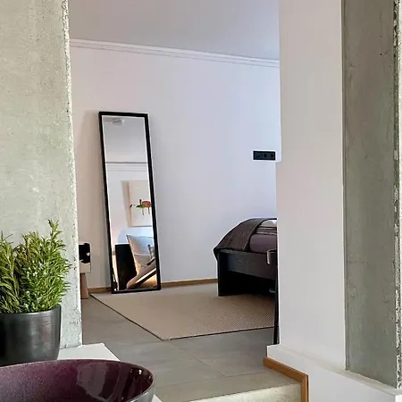 Tolle Le Gira Mit Eigenem Garten