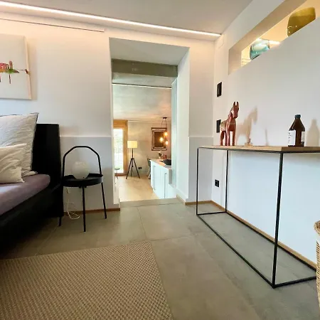 Tolle Le Gira Mit Eigenem Garten * Констанц