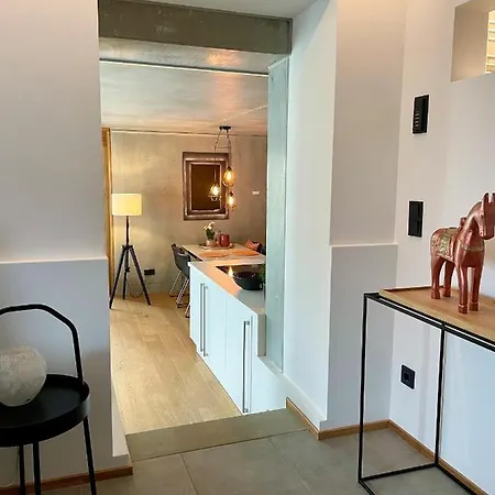Apartment Tolle Le Gira Mit Eigenem Garten