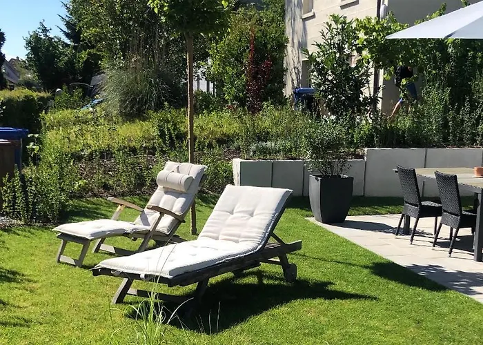 Tolle Le Gira Mit Eigenem Garten *